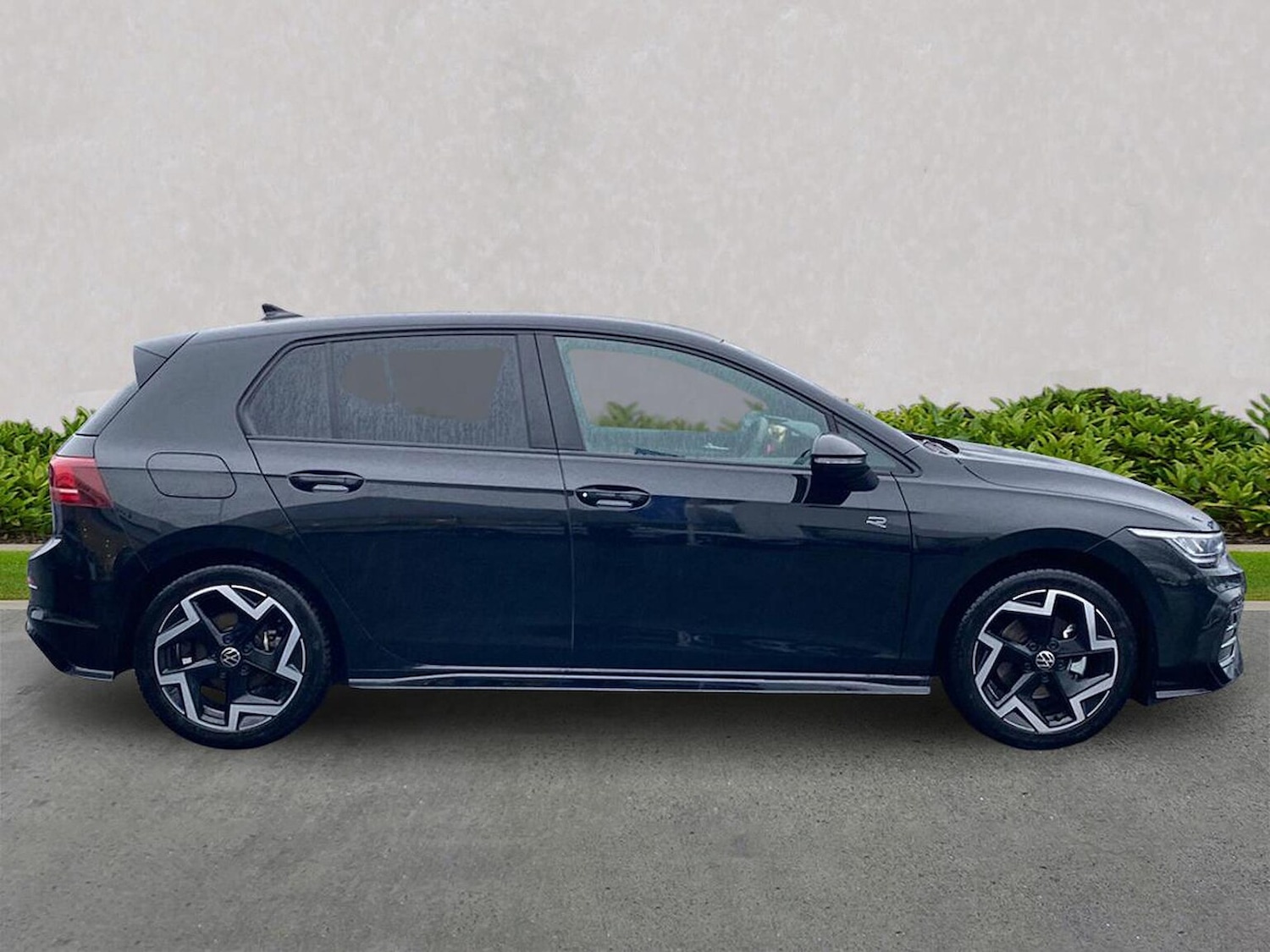 Used Volkswagen Golf 2025 for sale - 76963472: Photo 3