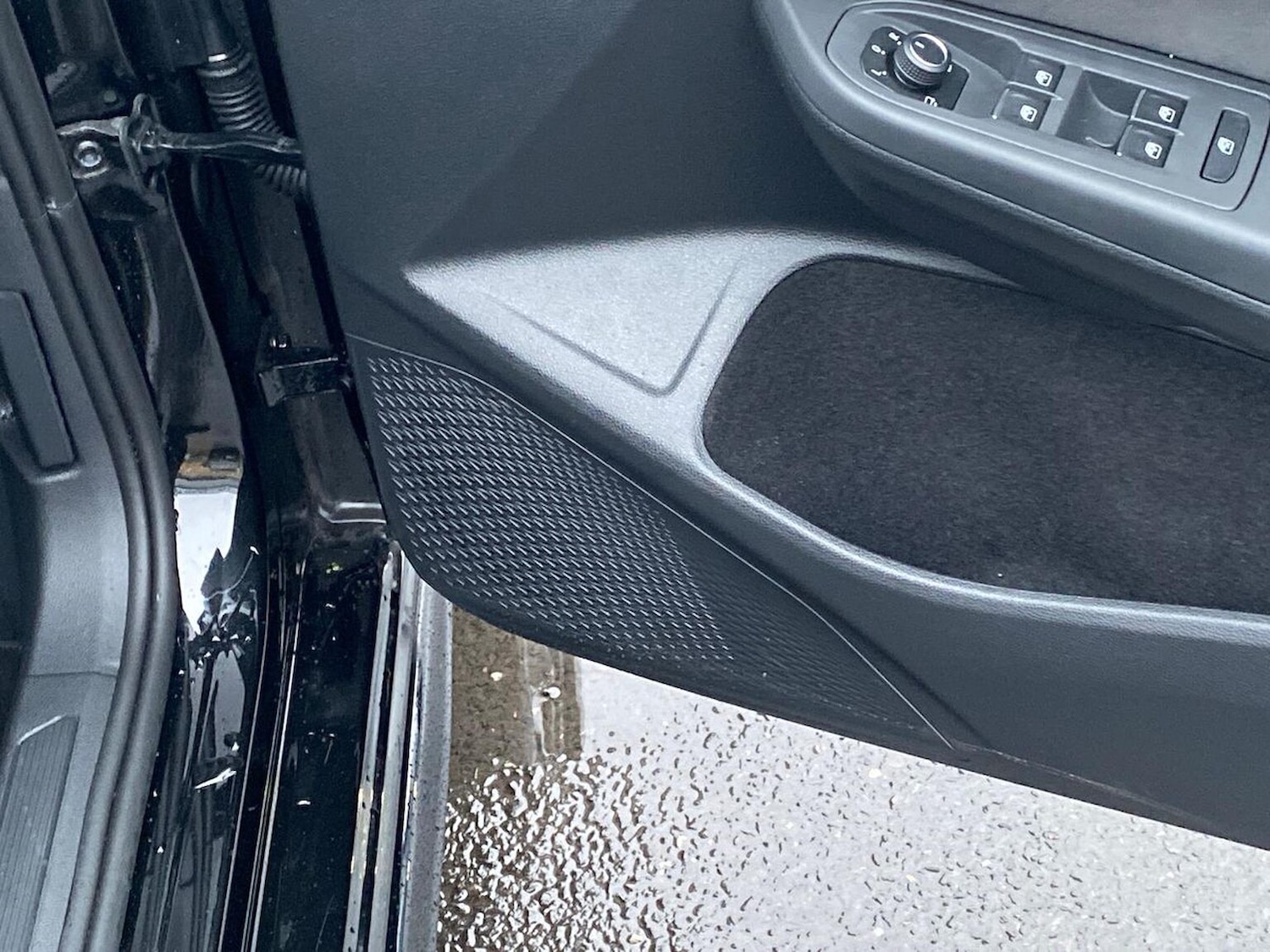 Used Volkswagen Golf 2025 for sale - 76963472: Photo 30