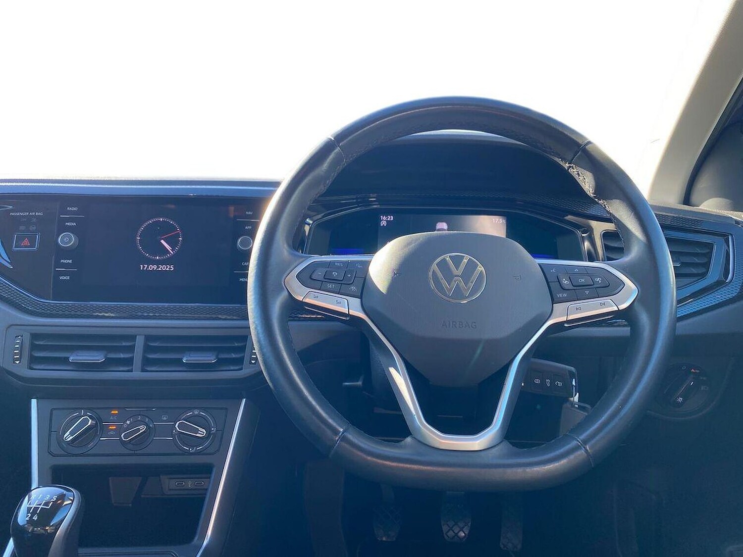 Used Volkswagen Polo 2022 for sale - 75999720: Photo 9