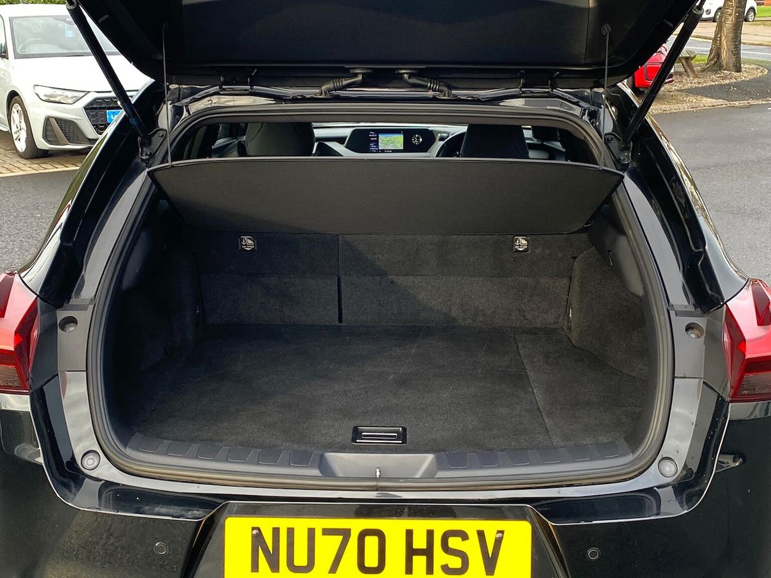 Used Lexus UX 2020 for sale - 76845266: Photo 17