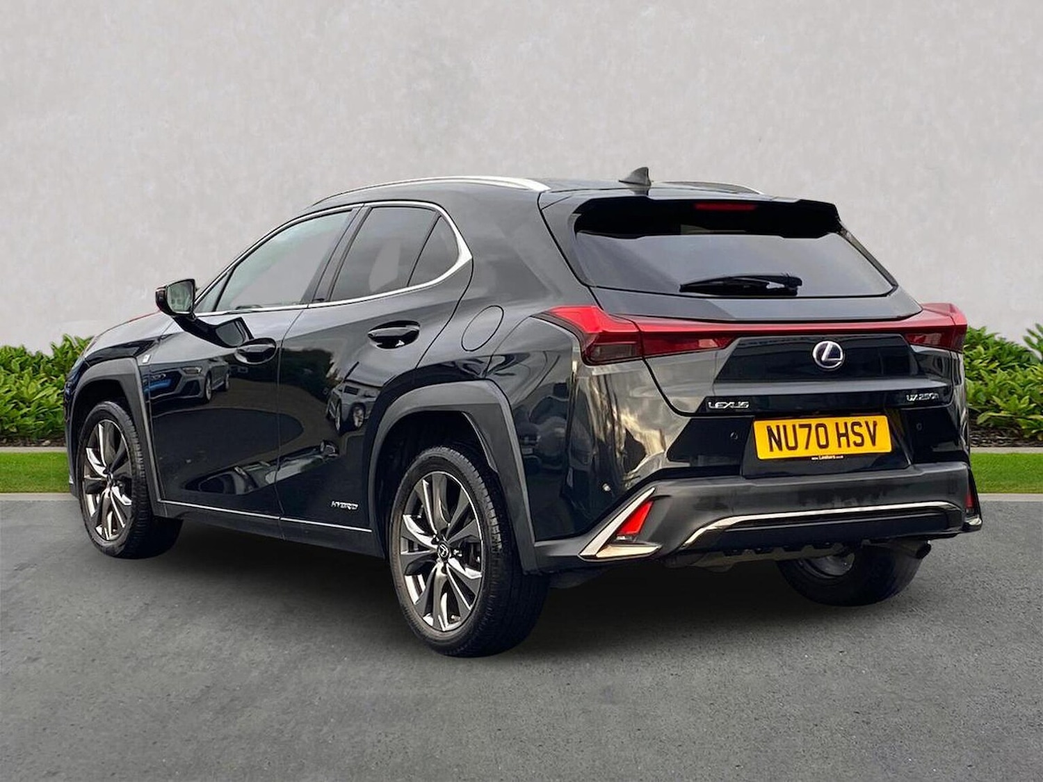 Used Lexus UX 2020 for sale - 76845266: Photo 2