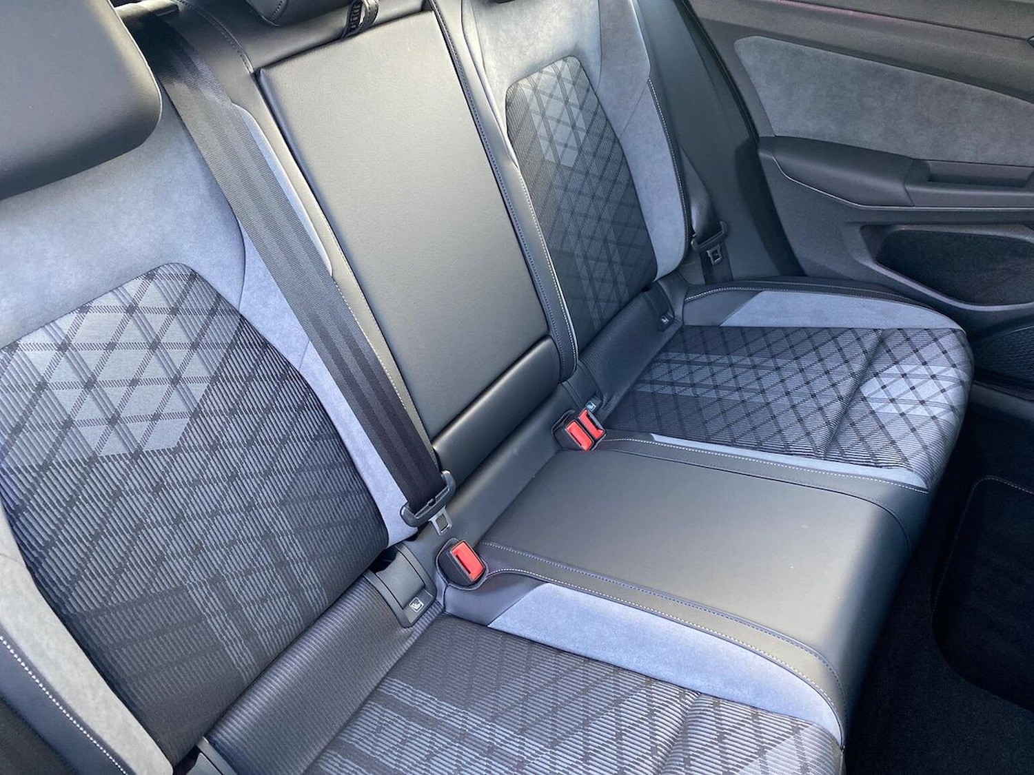 Used Volkswagen Golf 2024 for sale - 76588614: Photo 16