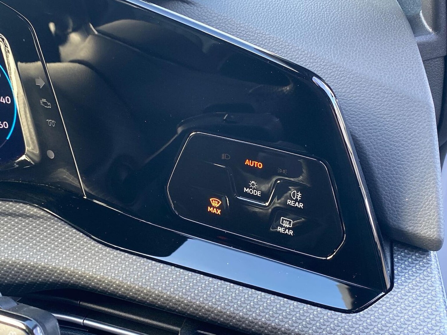 Used Volkswagen Golf 2024 for sale - 76588614: Photo 22