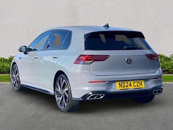 Used Volkswagen Golf 2024 for sale - 76588614: Photo