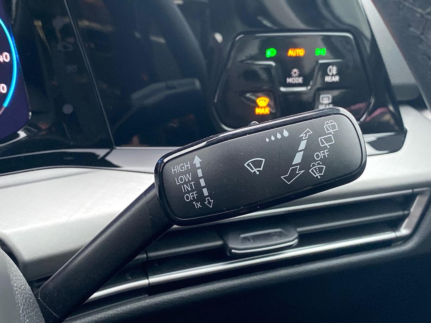 Used Volkswagen Golf 2023 for sale - 76492365: Photo 27