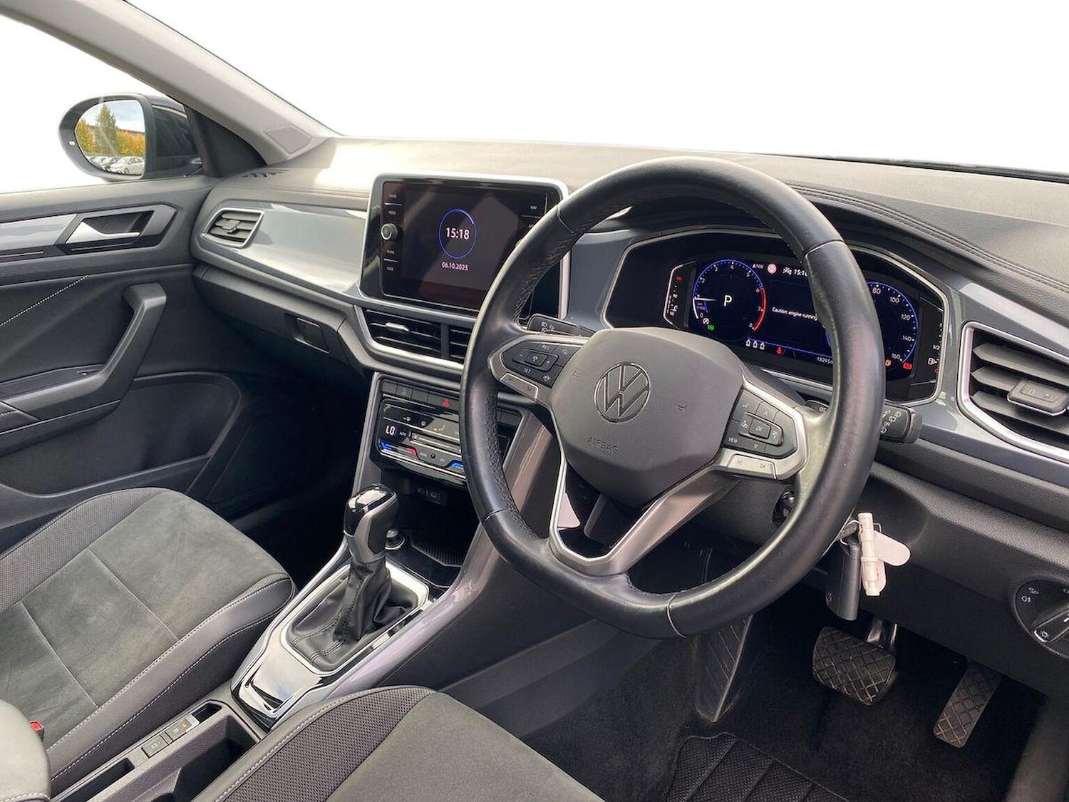 Used Volkswagen T-Roc 2023 for sale - 76187048: Photo 15
