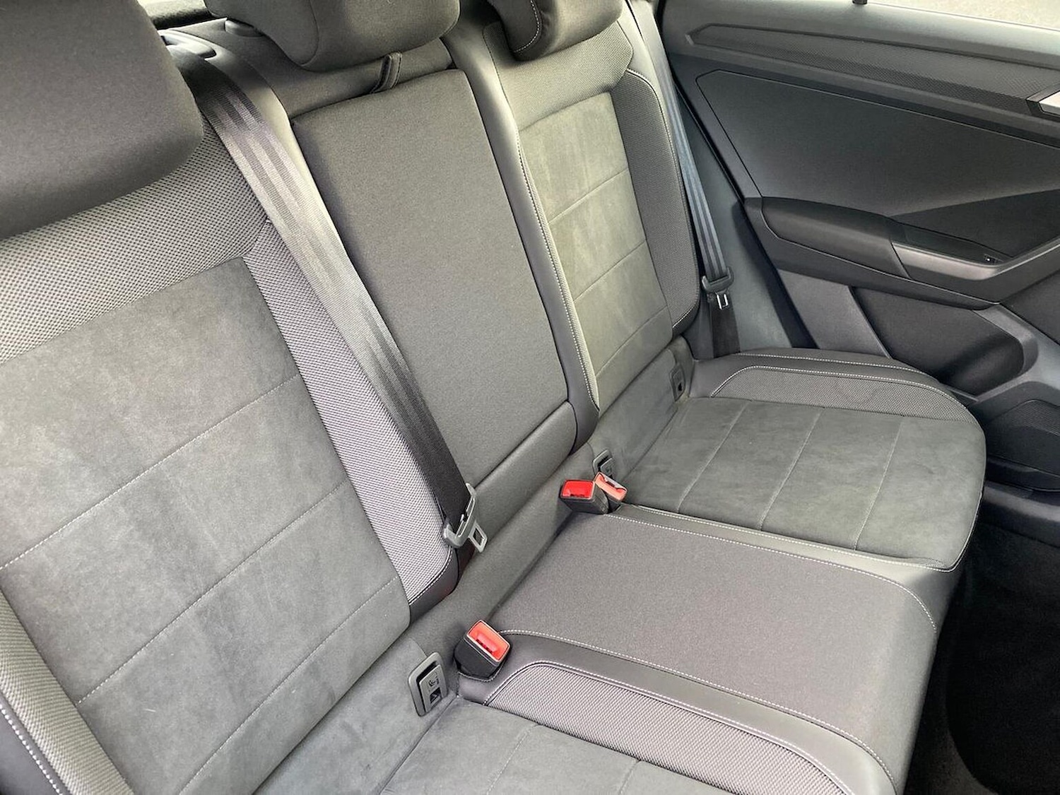 Used Volkswagen T-Roc 2023 for sale - 76187048: Photo 16