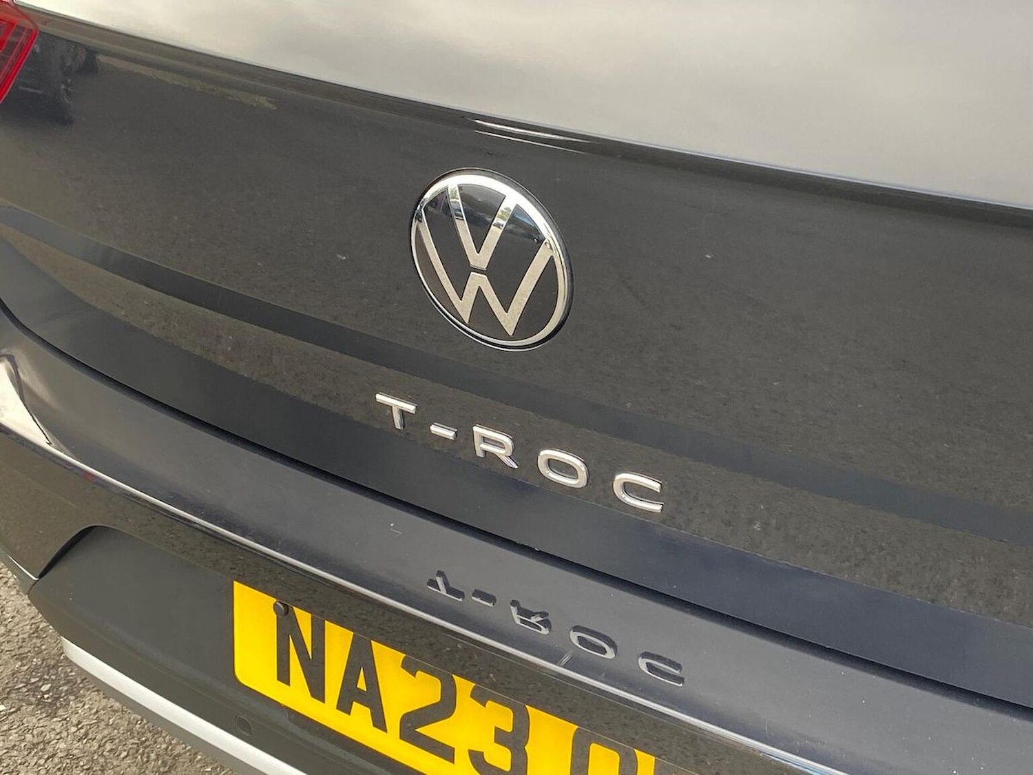 Used Volkswagen T-Roc 2023 for sale - 76187048: Photo 34