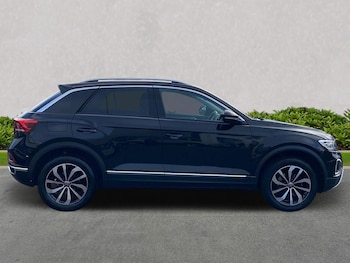 Used Volkswagen T-Roc 2023 for sale - 76187048: Photo 3