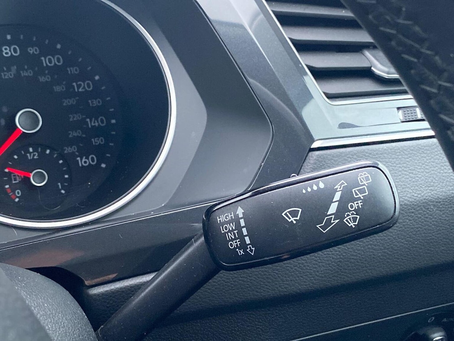 Used Volkswagen Tiguan 2019 for sale - 76547715: Photo 27