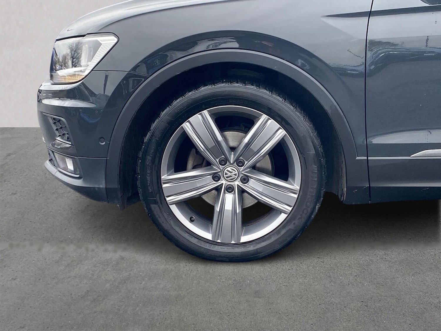 Used Volkswagen Tiguan 2019 for sale - 76547715: Photo 6