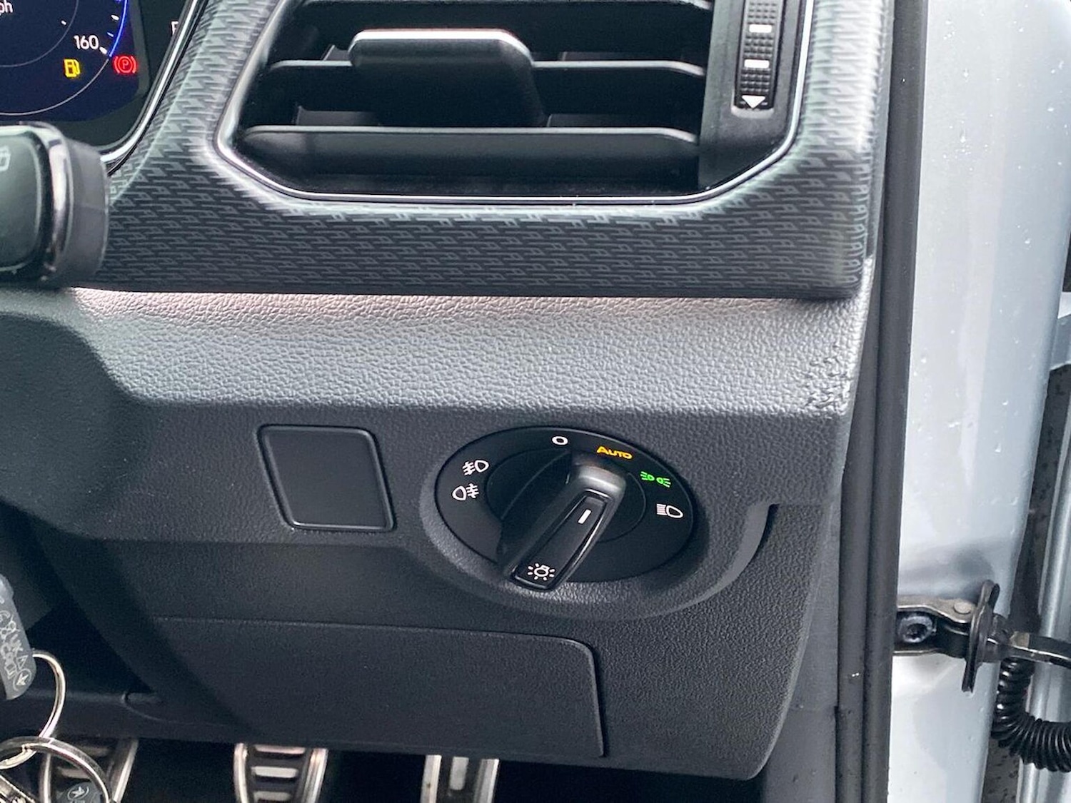 Used Volkswagen T-Cross 2022 for sale - 77759331: Photo 22