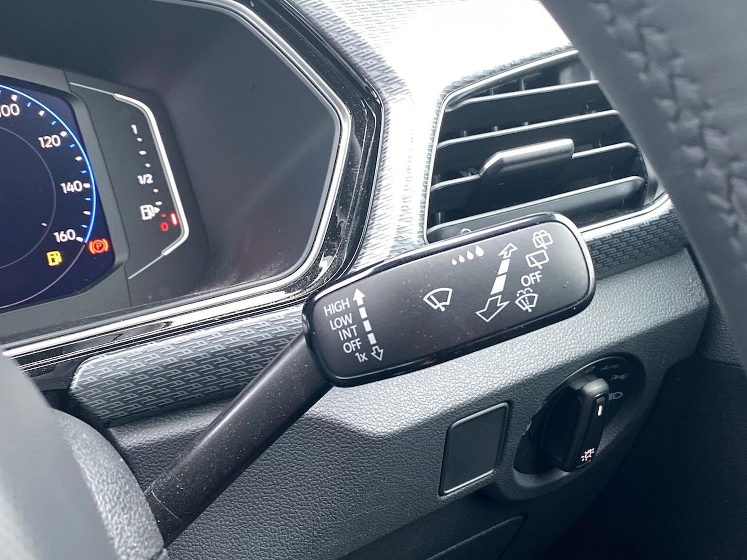 Used Volkswagen T-Cross 2022 for sale - 77759331: Photo 27