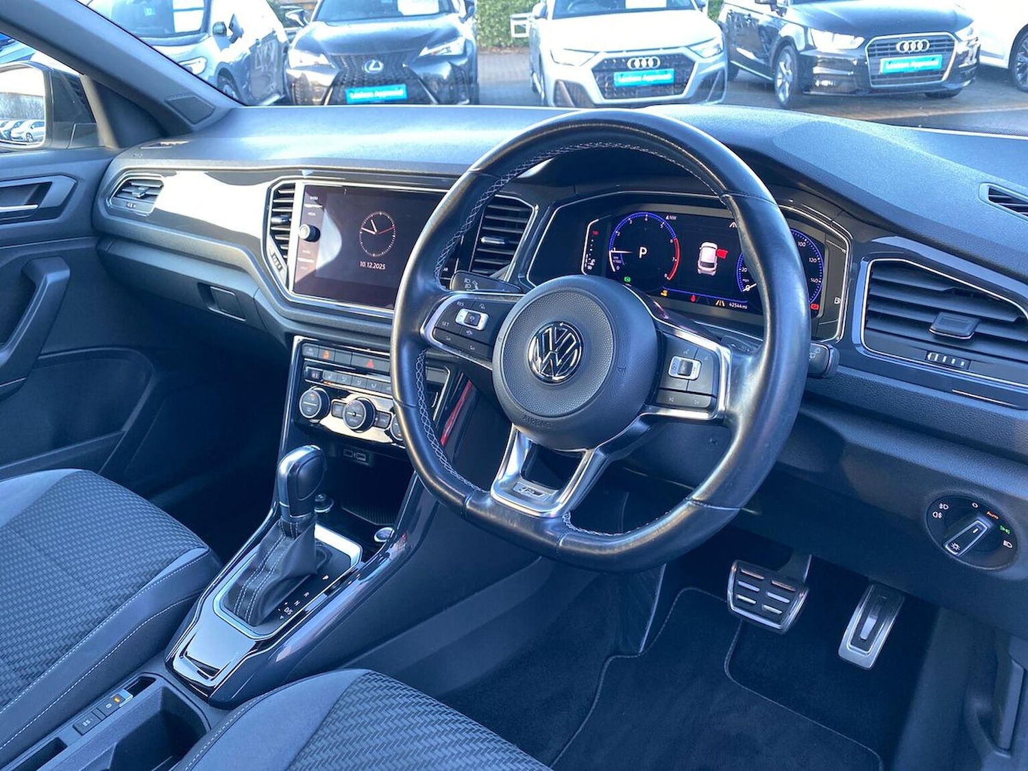 Used Volkswagen T-Roc 2019 for sale - 76911225: Photo 15