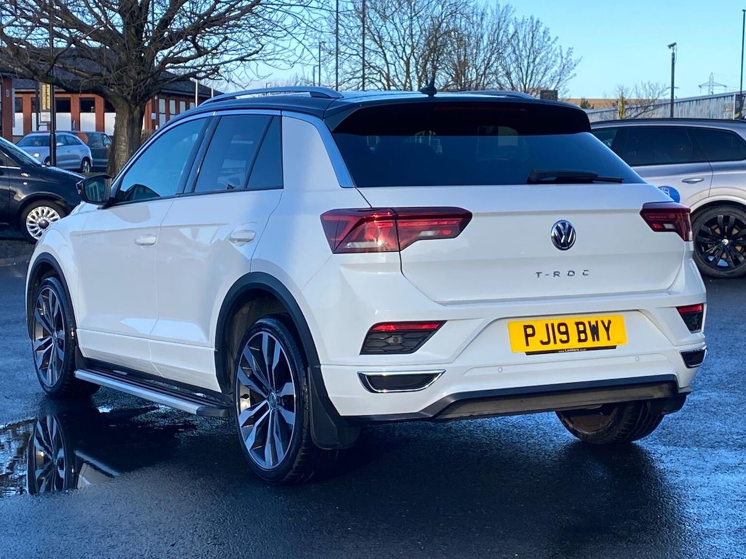 Used Volkswagen T-Roc 2019 for sale - 76911225: Photo 2