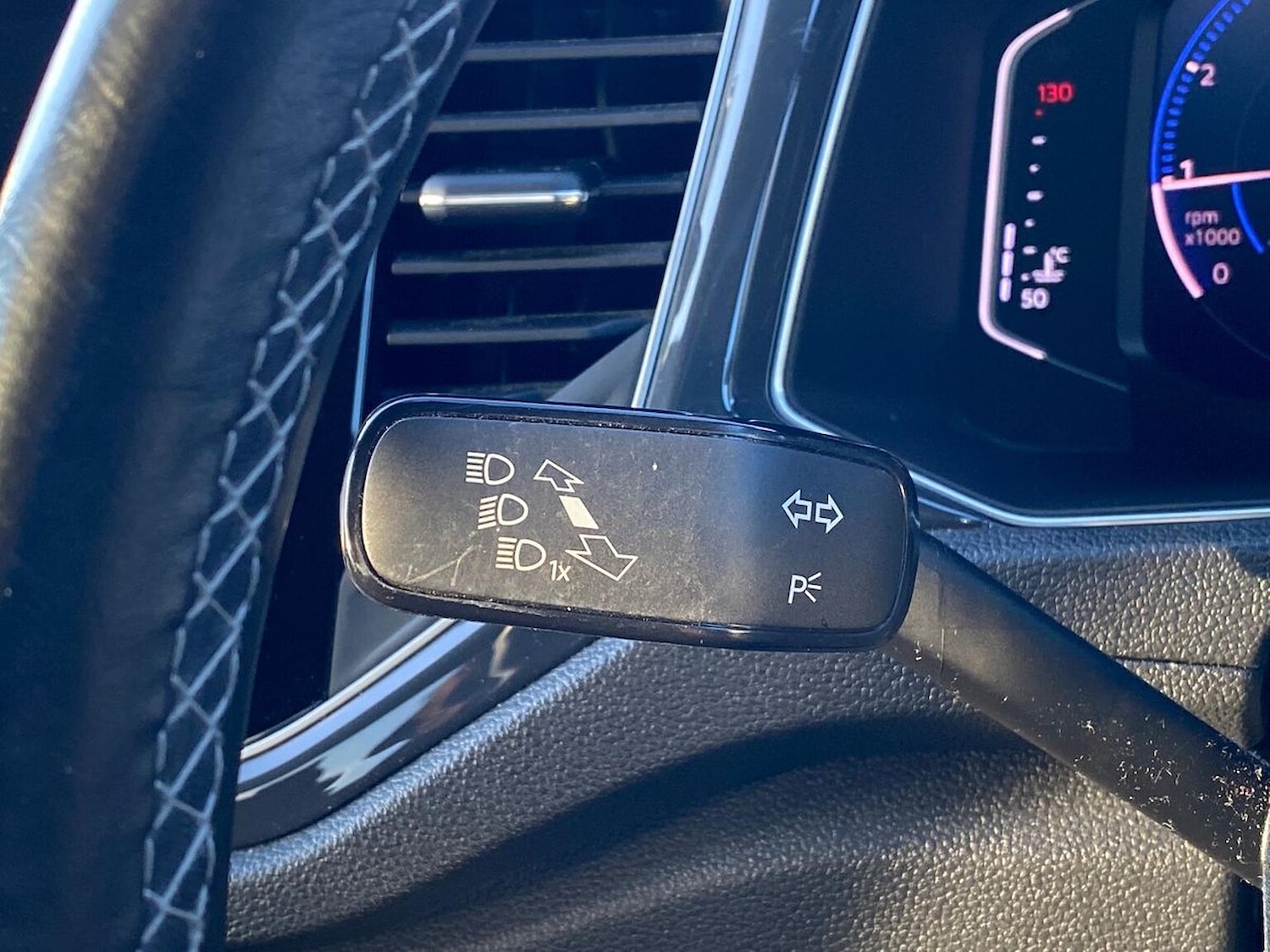 Used Volkswagen T-Roc 2019 for sale - 76911225: Photo 28