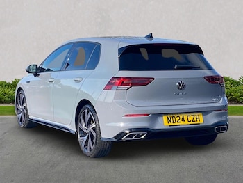 Used Volkswagen Golf 2024 for sale - 76437293: Photo