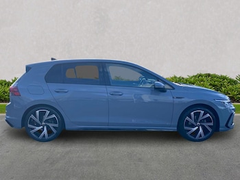 Used Volkswagen Golf 2024 for sale - 76437293: Photo