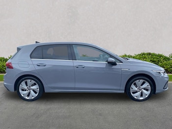Used Volkswagen Golf 2024 for sale - 79152508: Photo