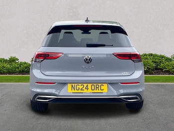 Used Volkswagen Golf 2024 for sale - 79152508: Photo
