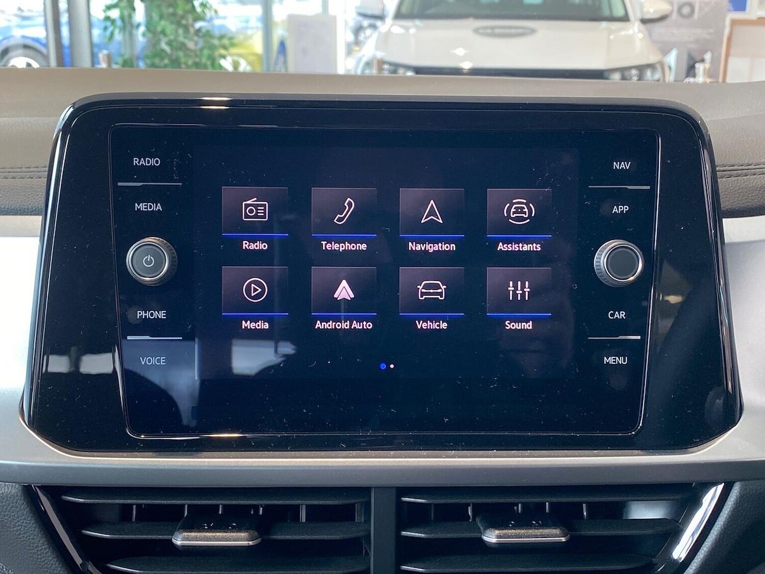 Used Volkswagen T-Roc 2025 for sale - 78026177: Photo 11