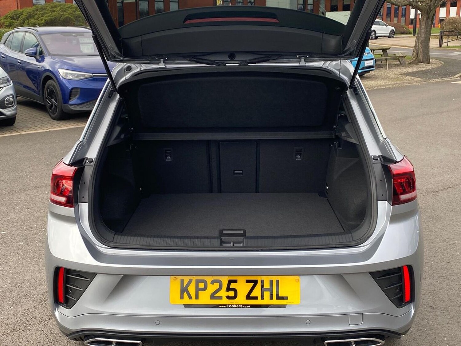 Used Volkswagen T-Roc 2025 for sale - 78026177: Photo 17