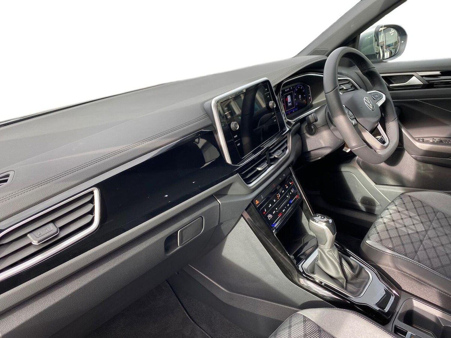 Used Volkswagen T-Roc 2025 for sale - 78026177: Photo 7