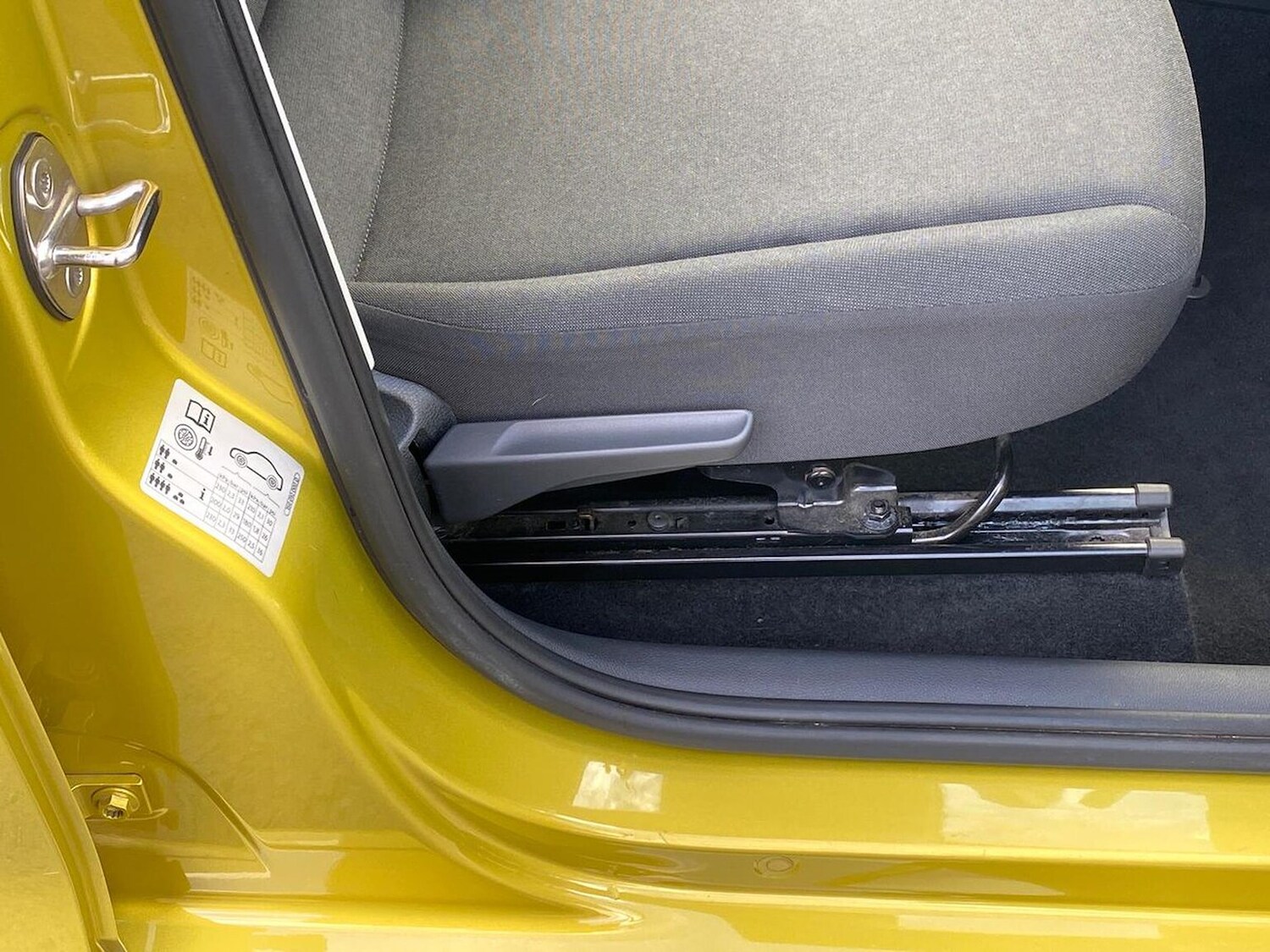 Used Volkswagen up! 2017 for sale - 78195035: Photo 25