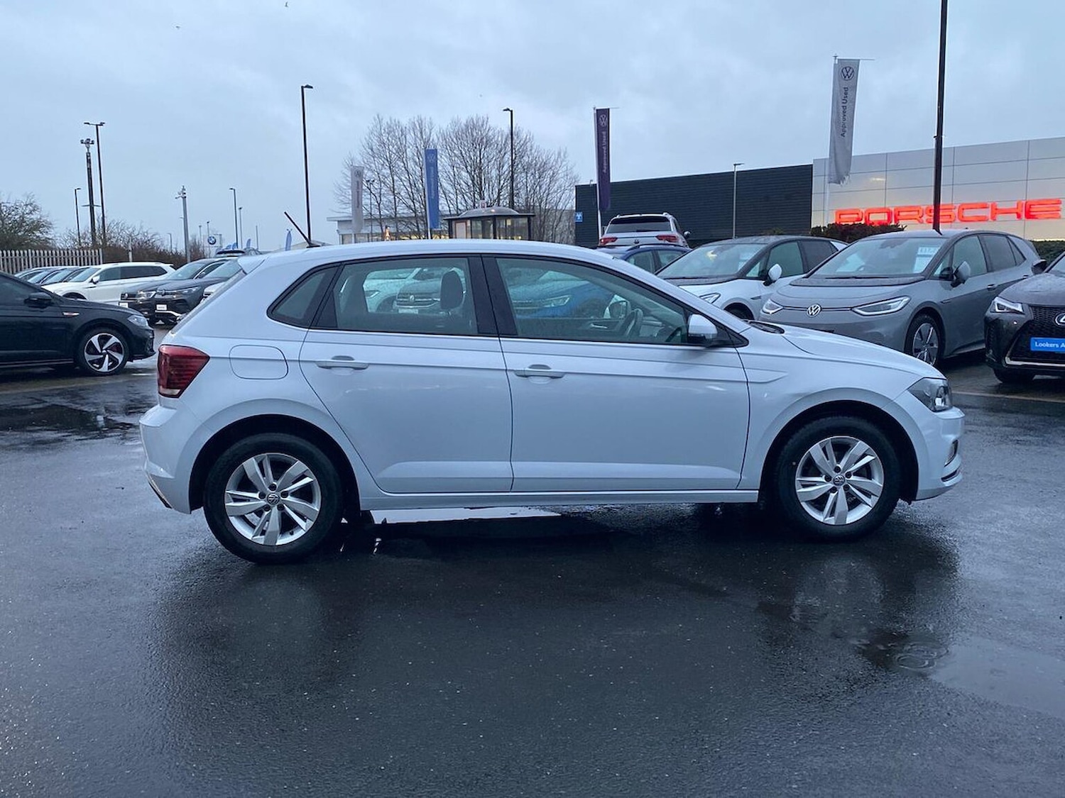 Used Volkswagen Polo 2019 for sale - 76986997: Photo 3