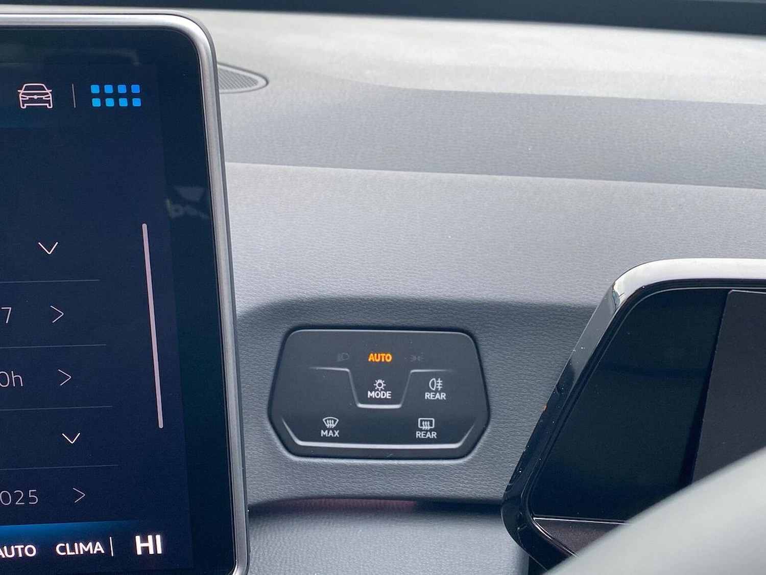 Used Volkswagen ID.3 2025 for sale - 77001858: Photo 22