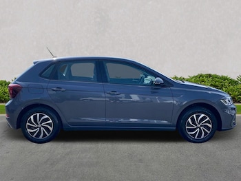 Used Volkswagen Polo 2024 for sale - 75561717: Photo