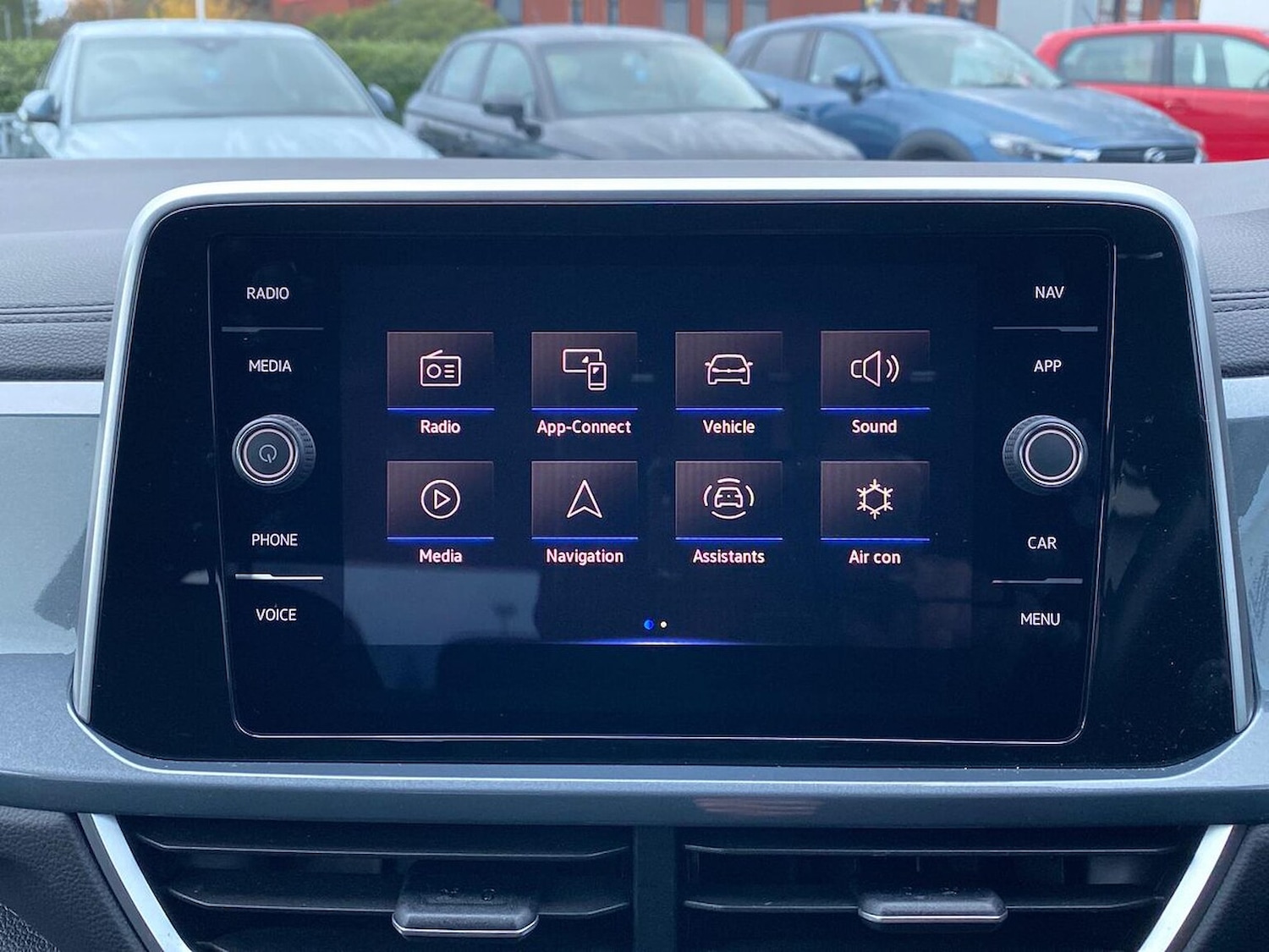 Used Volkswagen T-Roc 2023 for sale - 76821693: Photo 11