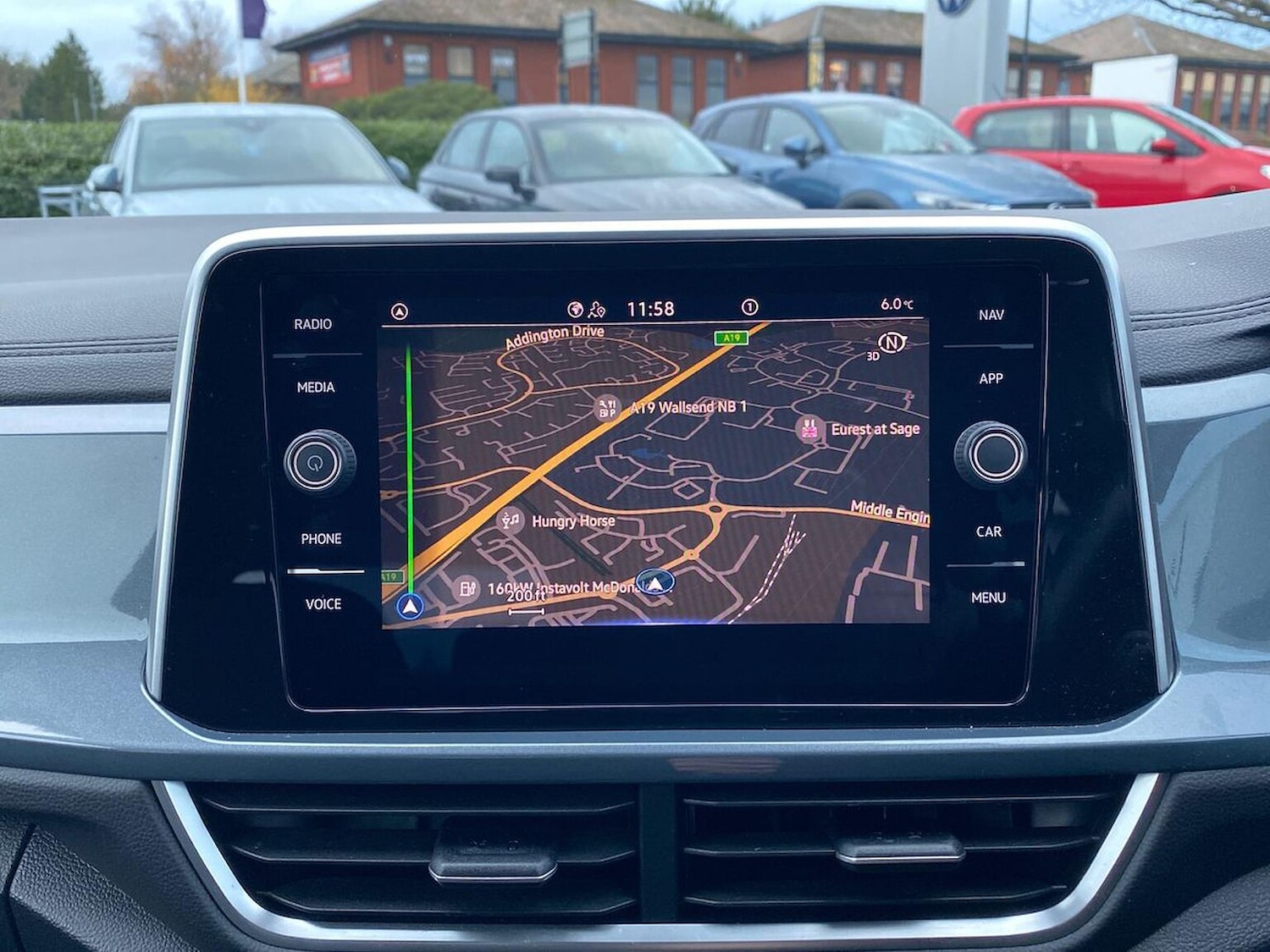 Used Volkswagen T-Roc 2023 for sale - 76821693: Photo 24