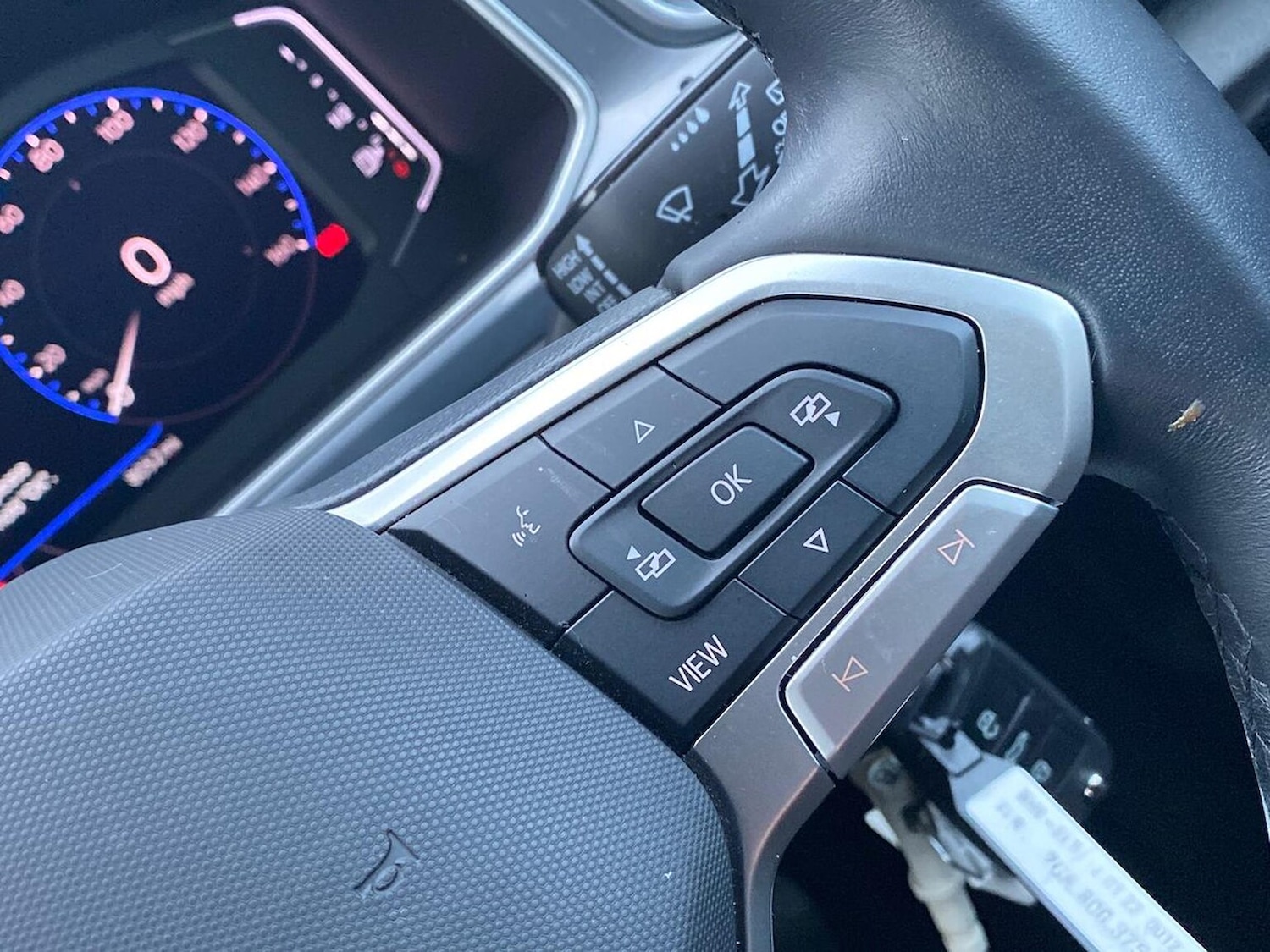 Used Volkswagen T-Roc 2023 for sale - 76821693: Photo 25