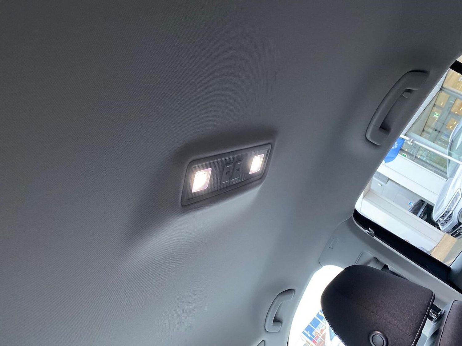 Used Volkswagen T-Roc 2023 for sale - 76821693: Photo 31