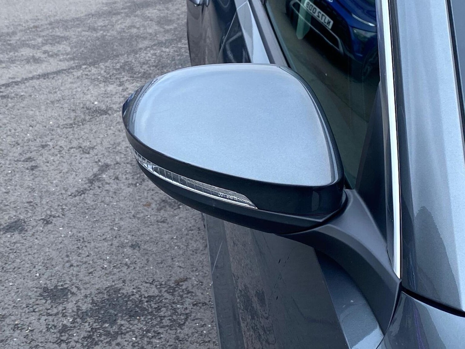 Used Volkswagen T-Roc 2023 for sale - 76821693: Photo 37