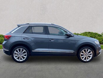 Used Volkswagen T-Roc 2023 for sale - 76821693: Photo