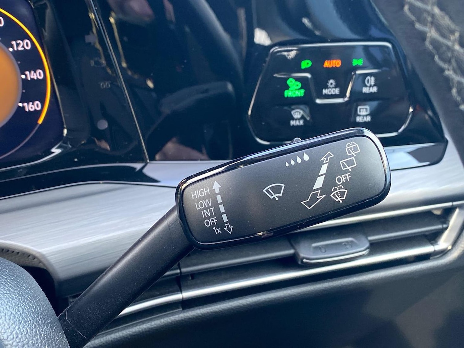 Used Volkswagen Golf 2020 for sale - 76628215: Photo 27