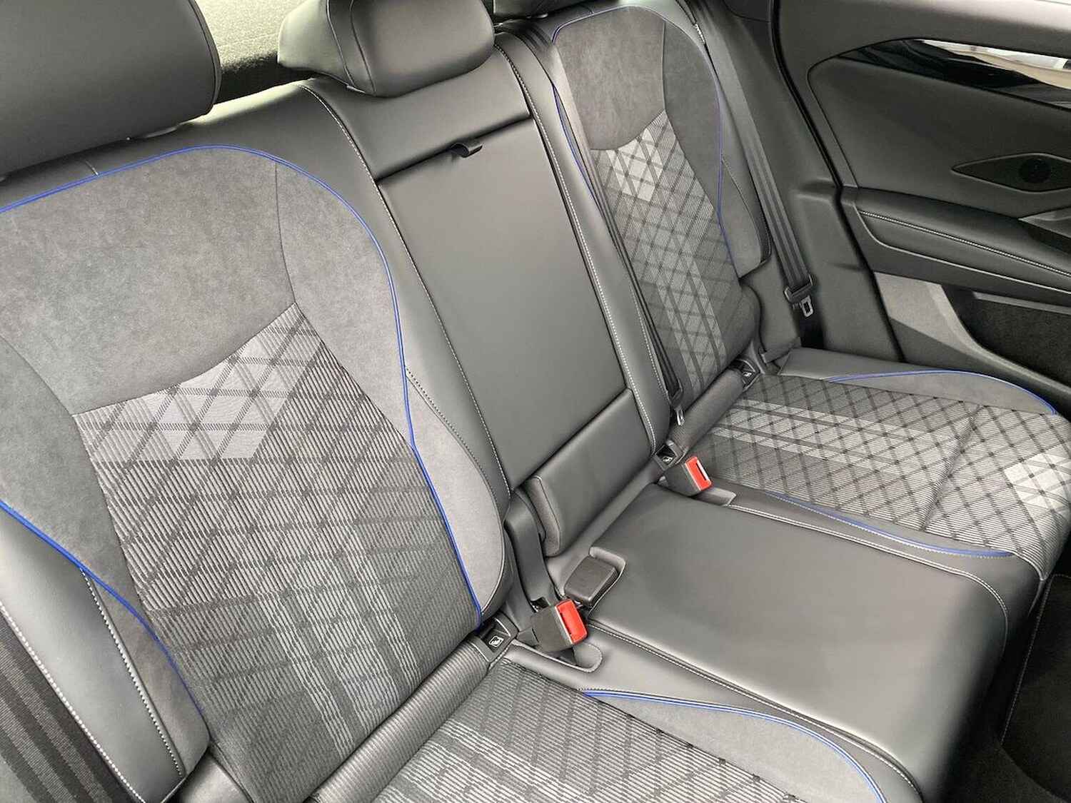 Used Volkswagen Tiguan 2025 for sale - 78176527: Photo 16