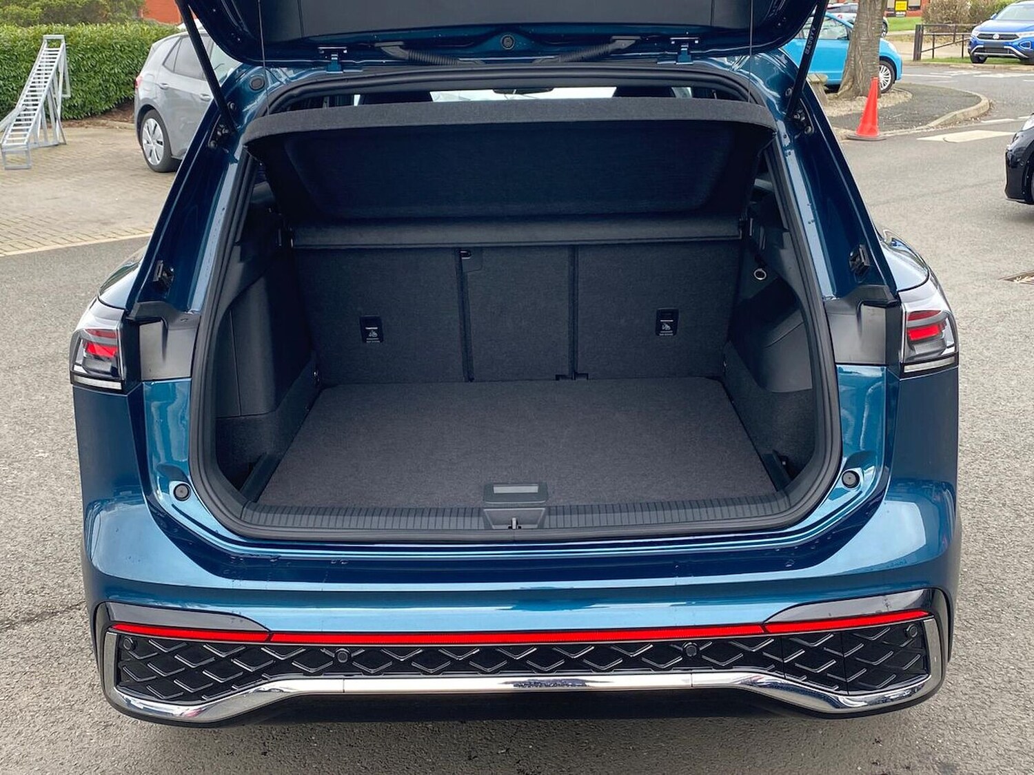 Used Volkswagen Tiguan 2025 for sale - 78176527: Photo 17