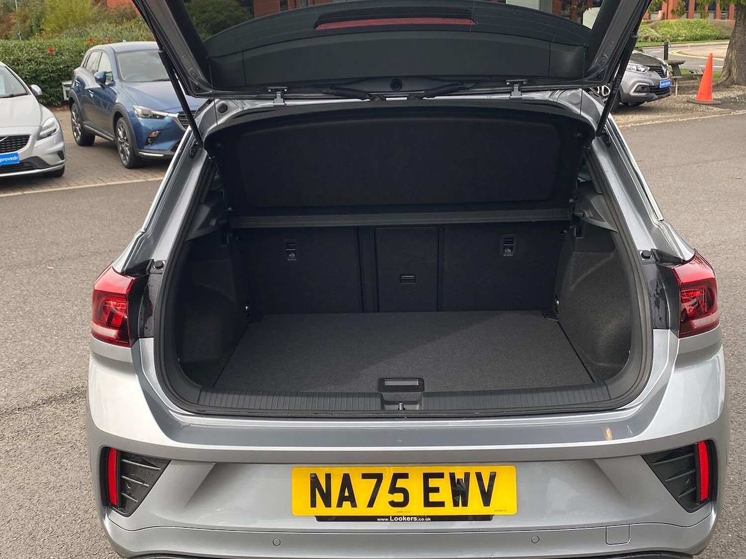 Used Volkswagen T-Roc 2025 for sale - 76177598: Photo 17