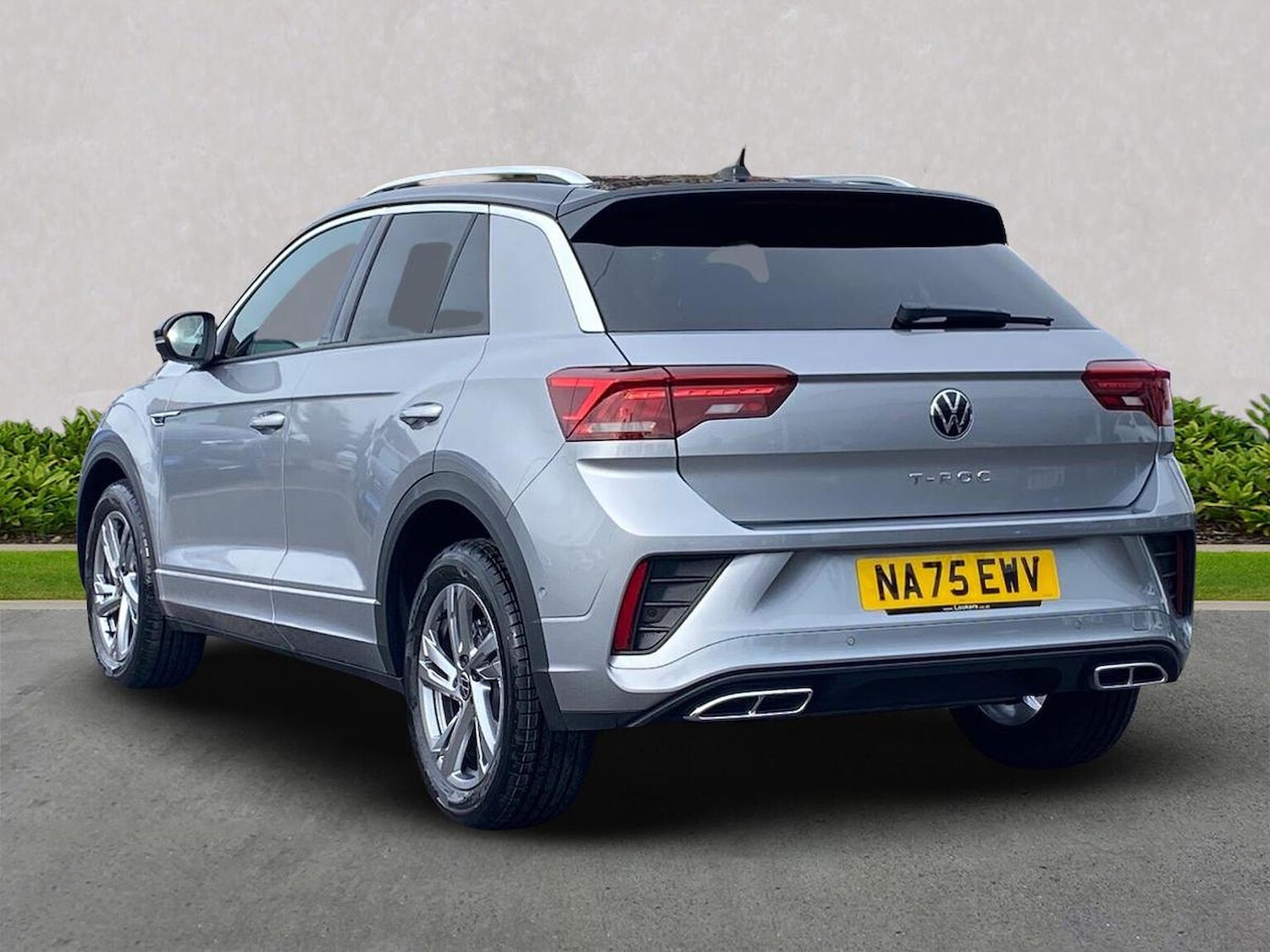 Used Volkswagen T-Roc 2025 for sale - 76177598: Photo 2