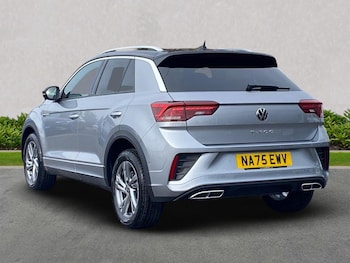 Used Volkswagen T-Roc 2025 for sale - 76177598: Photo 2