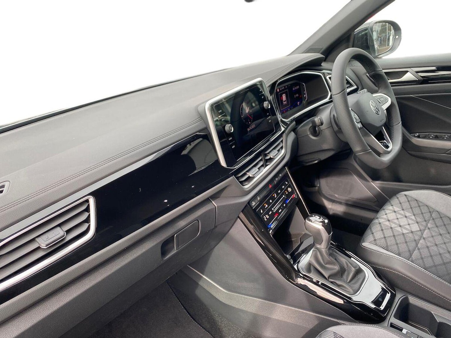 Used Volkswagen T-Roc 2025 for sale - 76177598: Photo 7