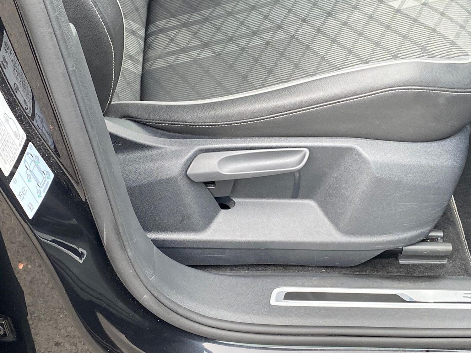 Used Volkswagen Tiguan 2022 for sale - 76300824: Photo 29