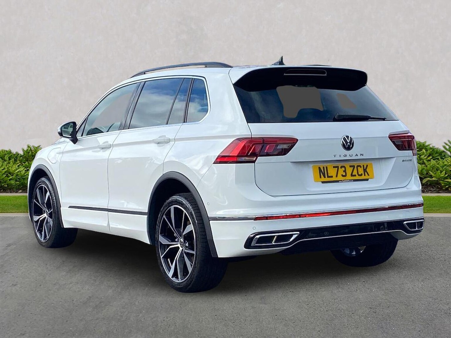 Used Volkswagen Tiguan 2023 for sale - 76187051: Photo 2