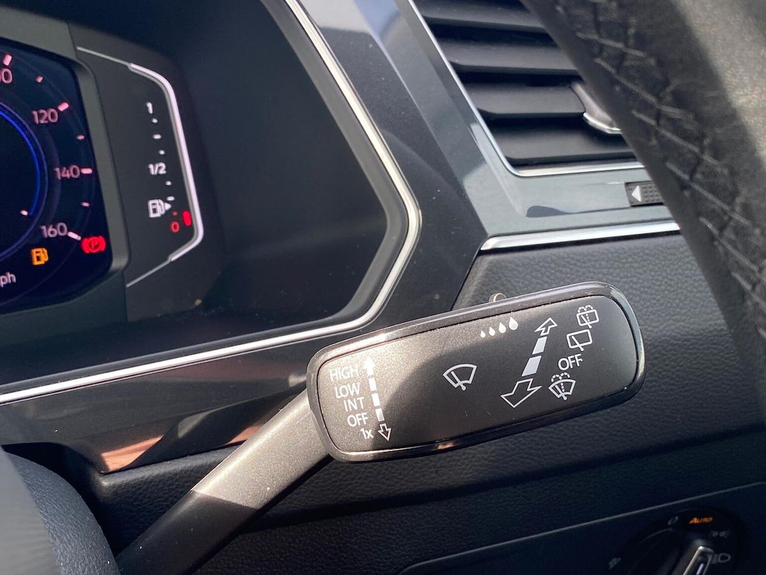 Used Volkswagen Tiguan 2023 for sale - 76187051: Photo 27