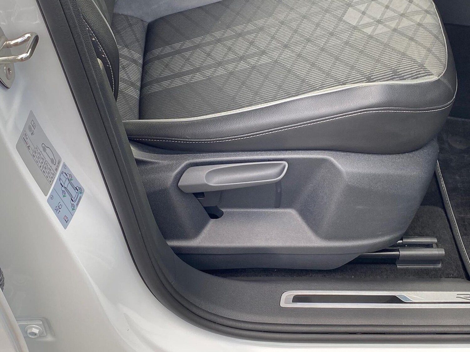 Used Volkswagen Tiguan 2023 for sale - 76187051: Photo 29