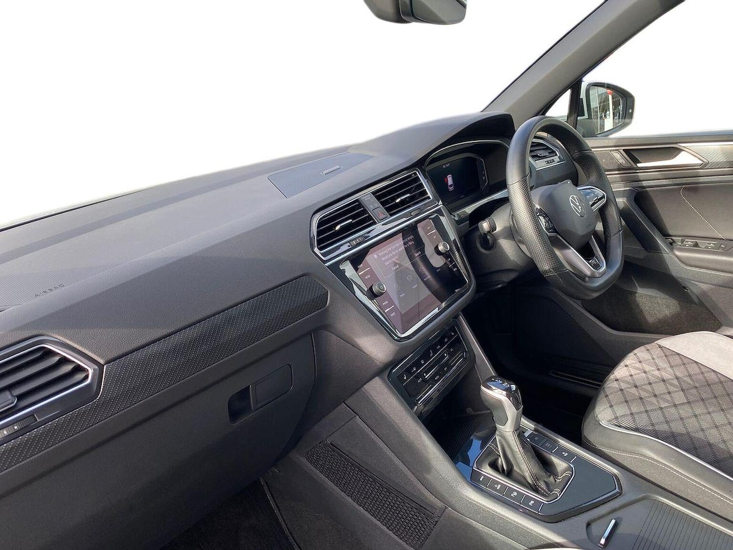 Used Volkswagen Tiguan 2023 for sale - 76187051: Photo 7