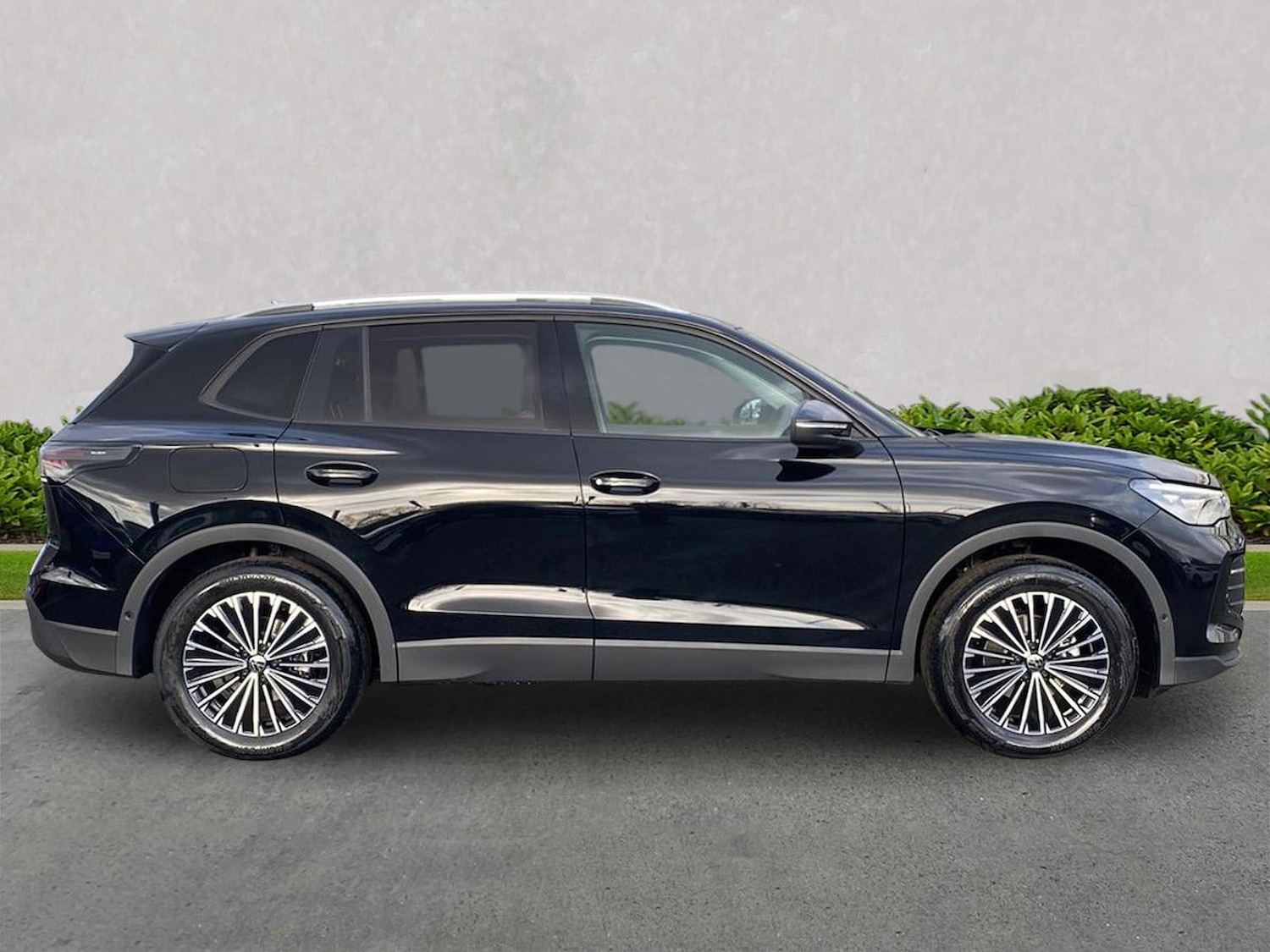 Used Volkswagen Tiguan 2026 for sale - 78195030: Photo 3